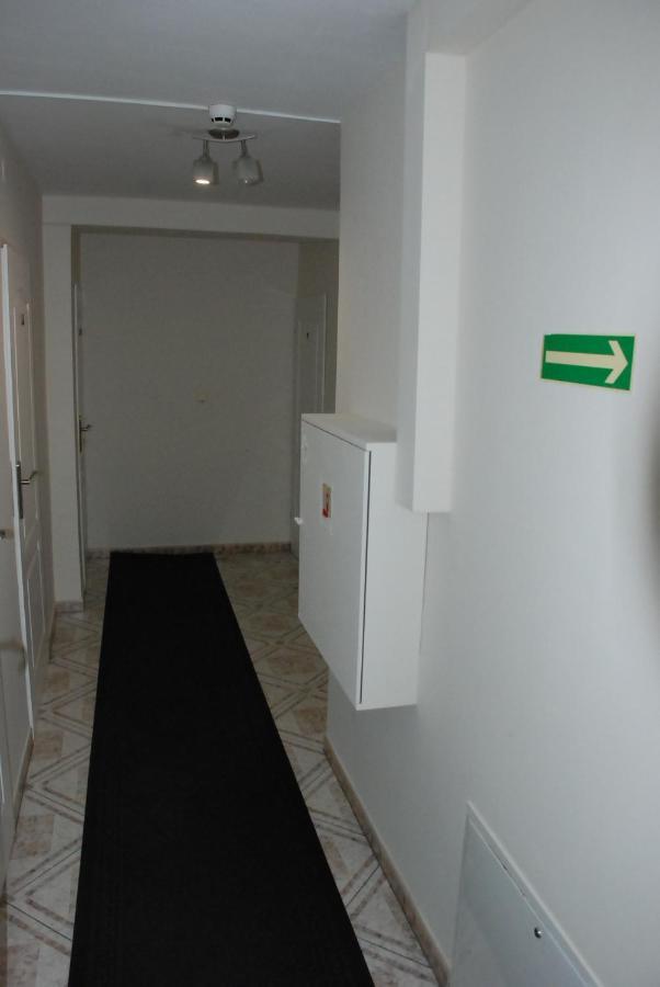 Hotelik Manhatan Radzyn Podlaski Exterior foto